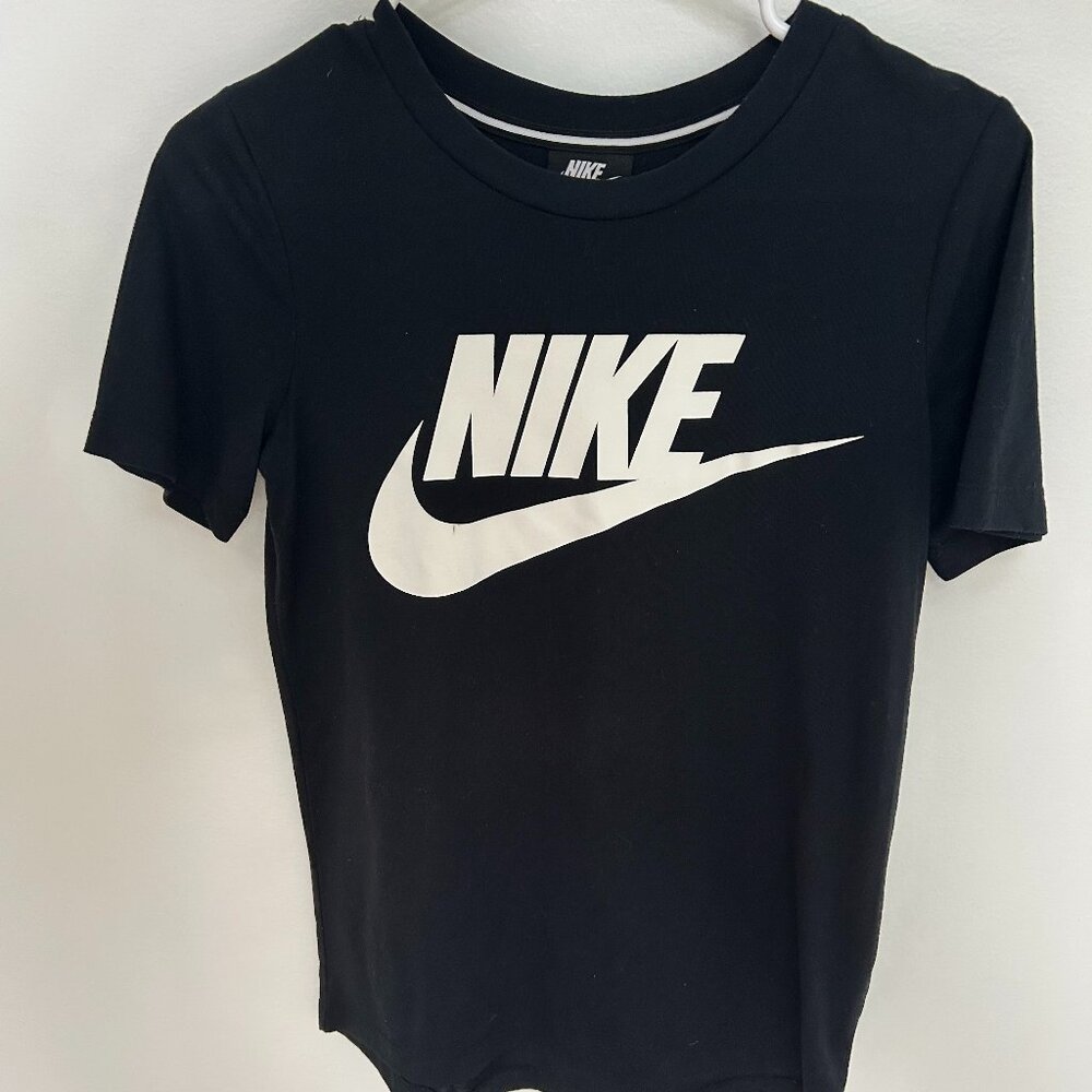 Nike Women's Logo Tee